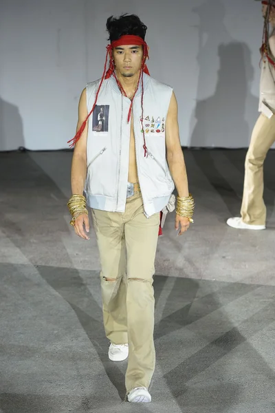 Look 5